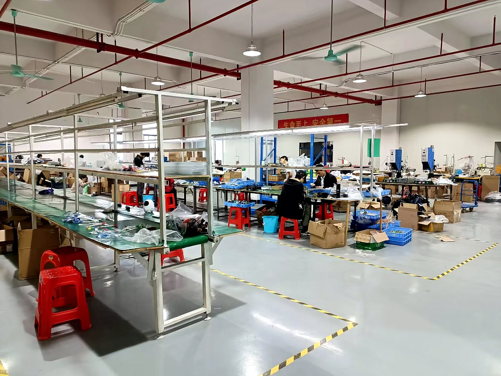 WoolPetal real pet products assembly workshop for OEM and private label orders